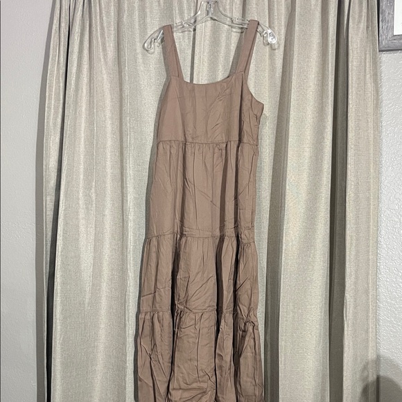 The Drop Dresses & Skirts - Chic Tan Maxi Dress